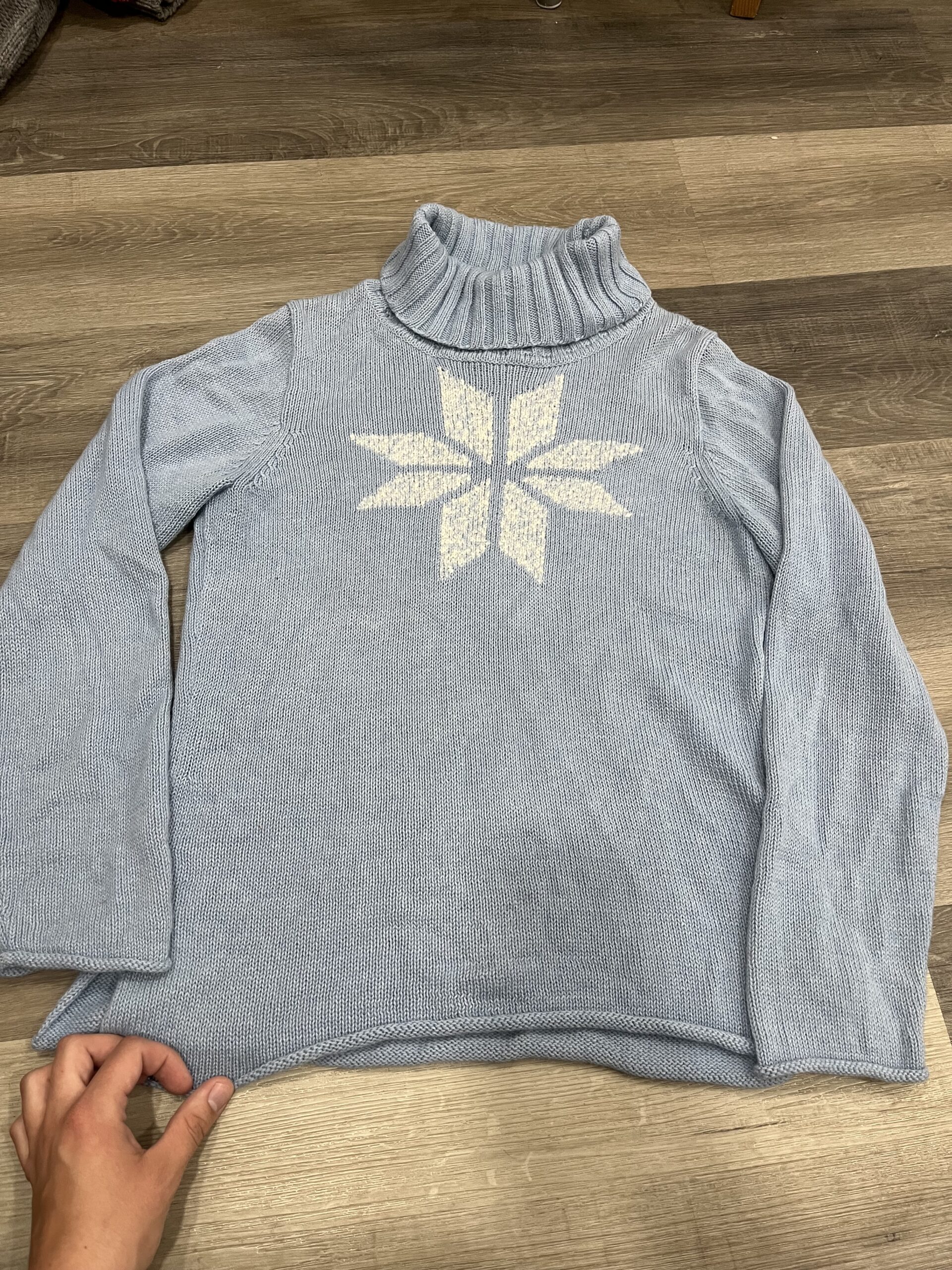 RedMaple alpaca-cotton snowflake turtleneck sweater – light blue – S